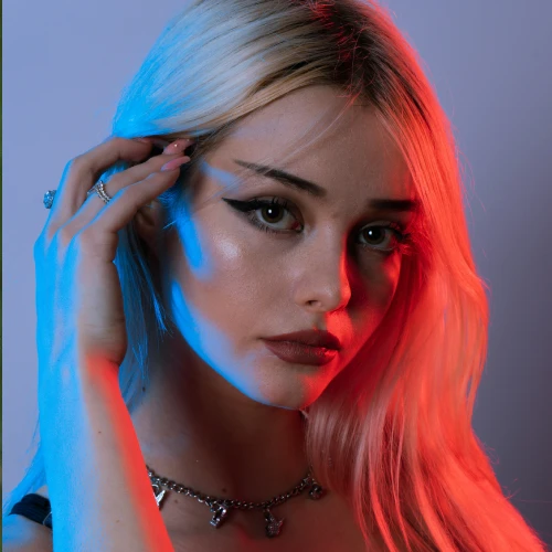 Julia Ferraz